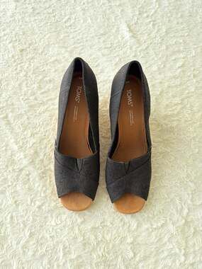 TOMS Women's Classic Canvas Open Toe Cork Wedge Sandals in Black